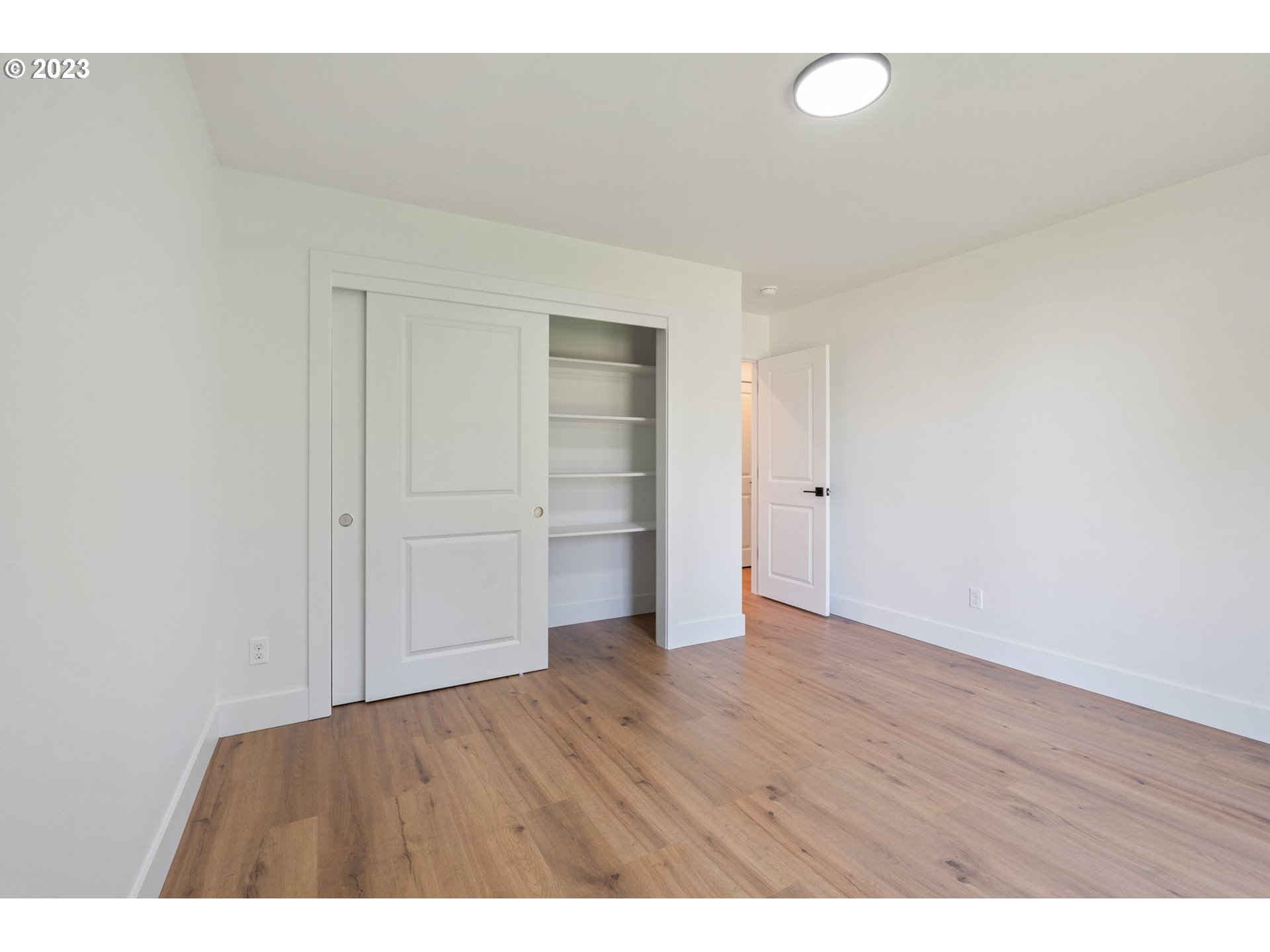 10720 Southwest Walker Road Beaverton, OR 97005 - Photo 26 of 47 Gallery Image 26