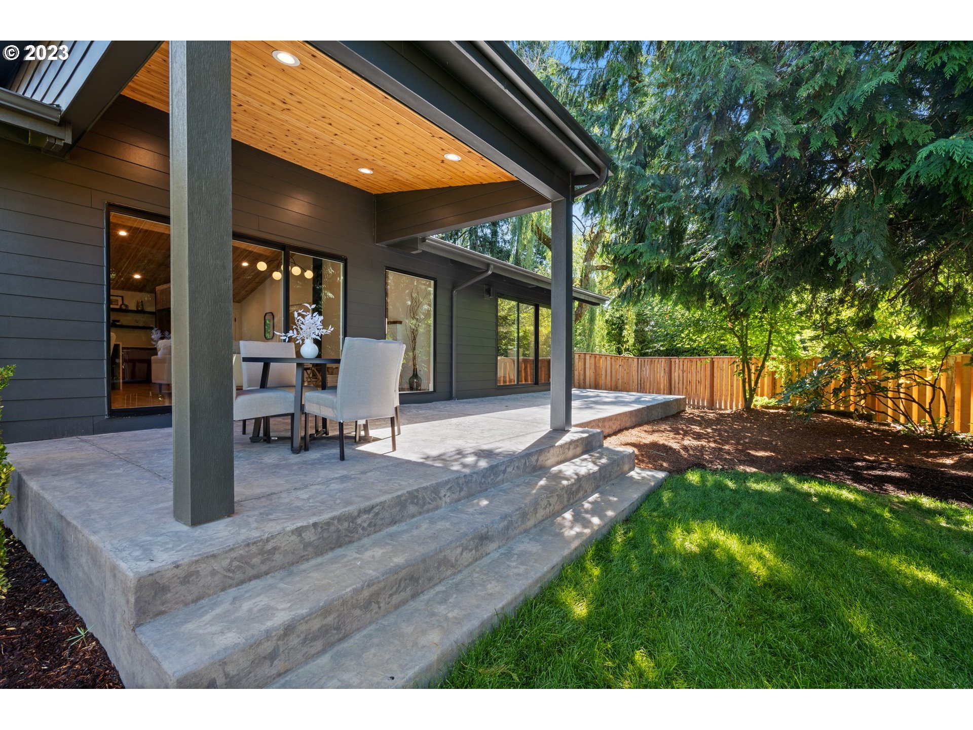 10720 Southwest Walker Road Beaverton, OR 97005 - Photo 38 of 47 Gallery Image 38