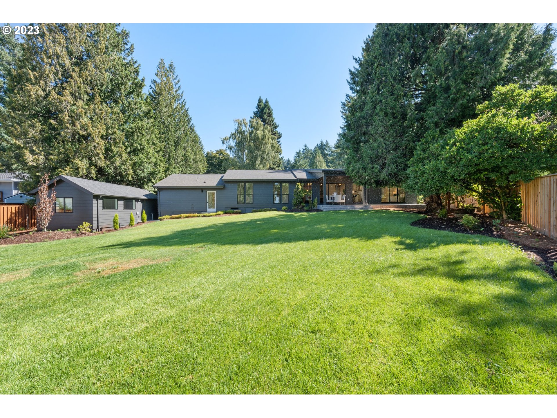 10720 Southwest Walker Road Beaverton, OR 97005 - Photo 41 of 47 Gallery Image 41