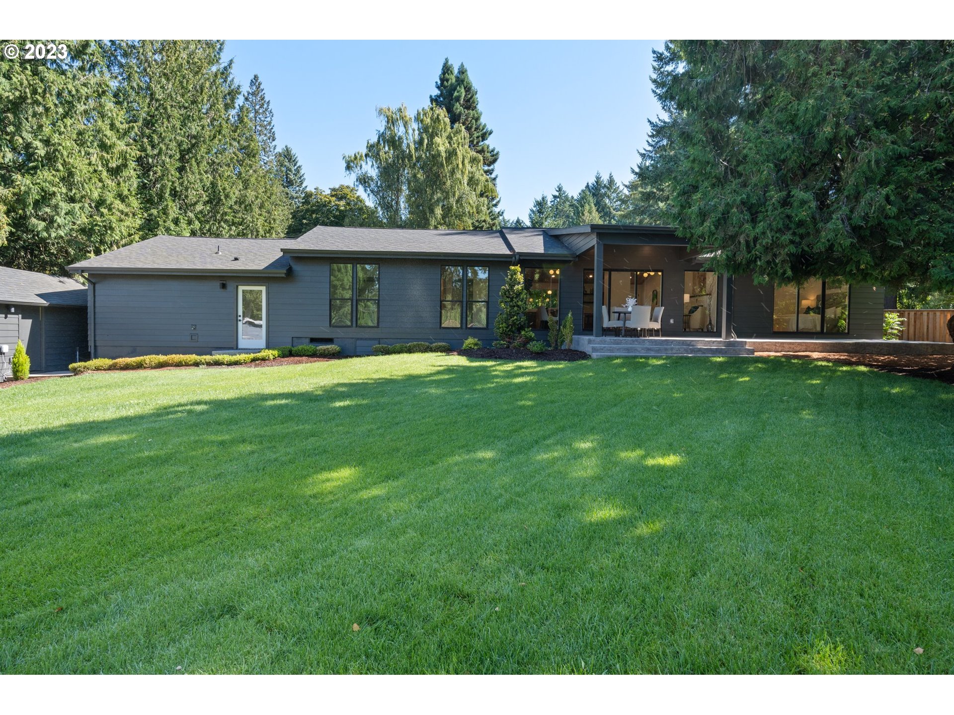 10720 Southwest Walker Road Beaverton, OR 97005 - Photo 43 of 47 Gallery Image 43