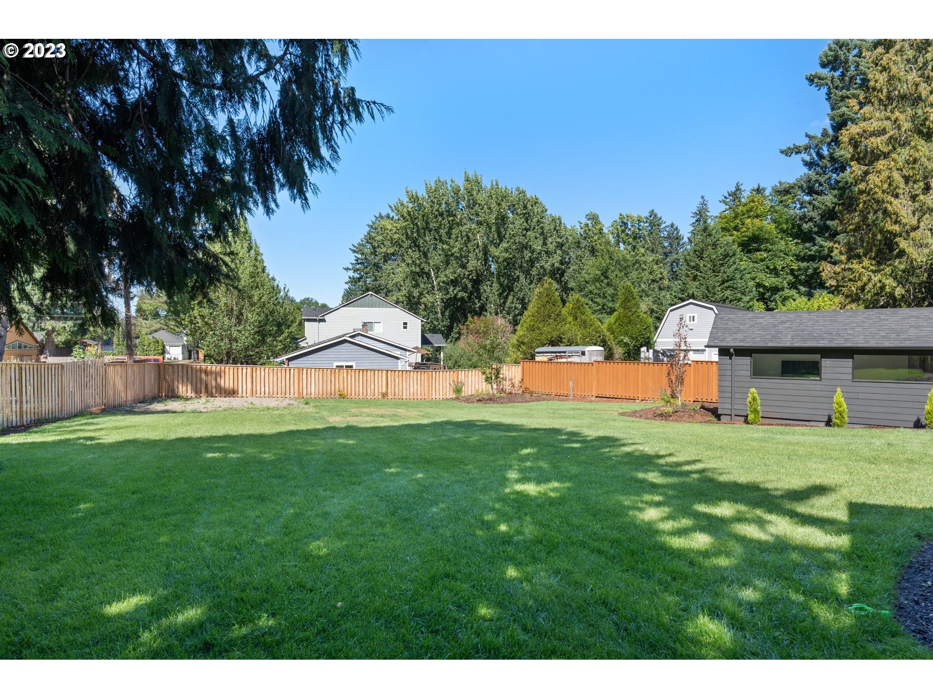 10720 Southwest Walker Road Beaverton, OR 97005 - Photo 44 of 47 Gallery Image 44