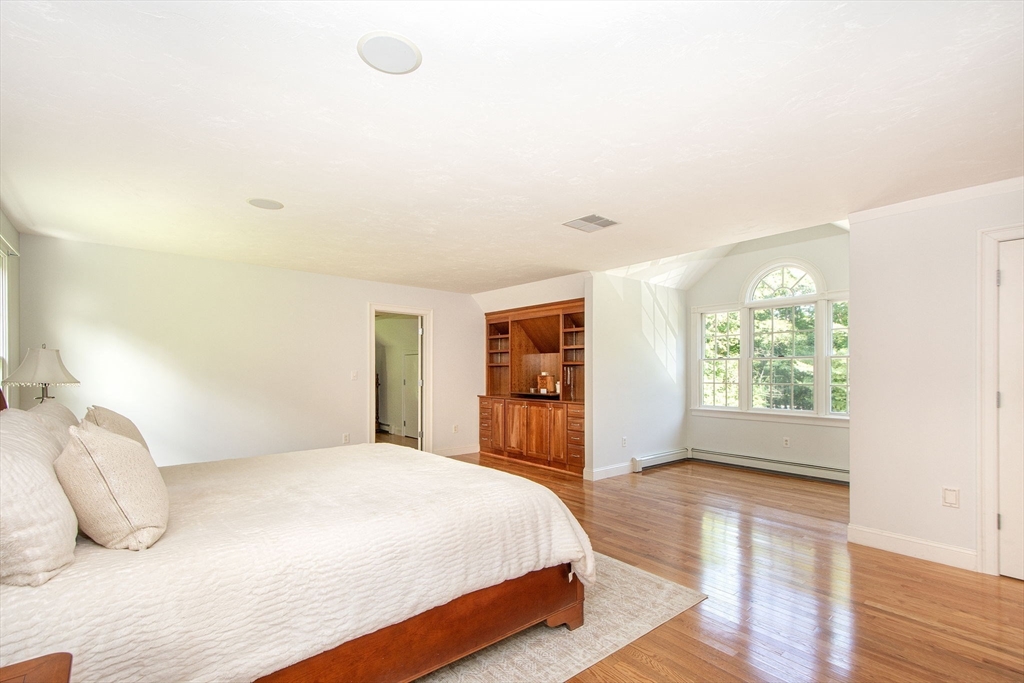 185 Booth Hill Road Scituate, MA 02066 - Photo 9 of 38