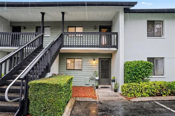 $2,000 | 9802 Lombard Court, Unit 102, Tampa, FL 33618