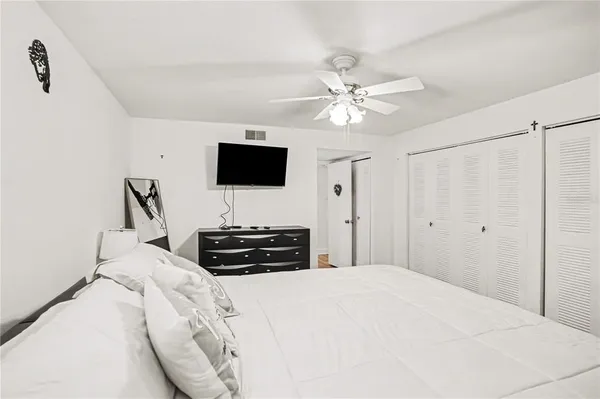 $2,000 | 9802 Lombard Court, Unit 102, Tampa, FL 33618