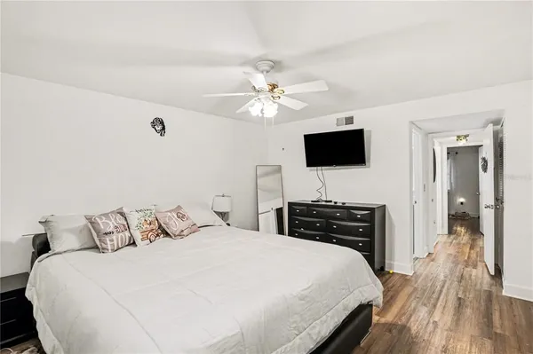 $2,000 | 9802 Lombard Court, Unit 102, Tampa, FL 33618