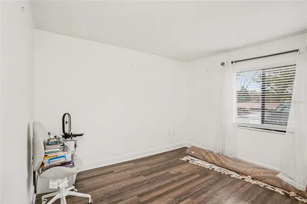 $2,000 | 9802 Lombard Court, Unit 102, Tampa, FL 33618