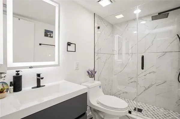 $2,000 | 9802 Lombard Court, Unit 102, Tampa, FL 33618