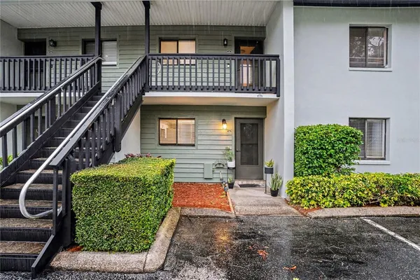 $2,000 | 9802 Lombard Court, Unit 102, Tampa, FL 33618