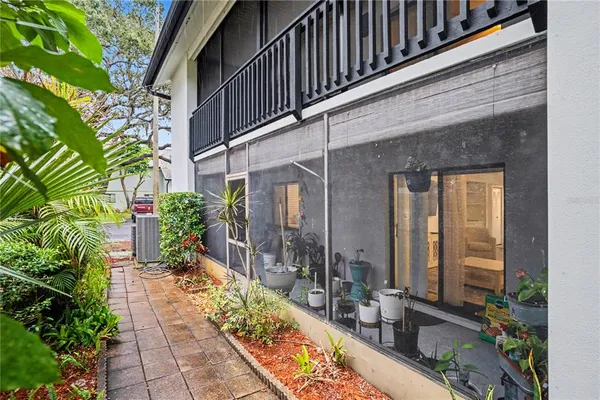 $2,000 | 9802 Lombard Court, Unit 102, Tampa, FL 33618