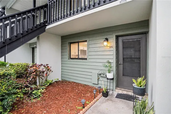 $2,000 | 9802 Lombard Court, Unit 102, Tampa, FL 33618