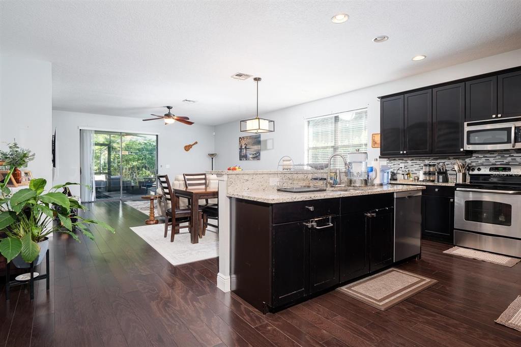 13243 Overstreet Road Windermere, FL 34786 - Photo 14 of 27