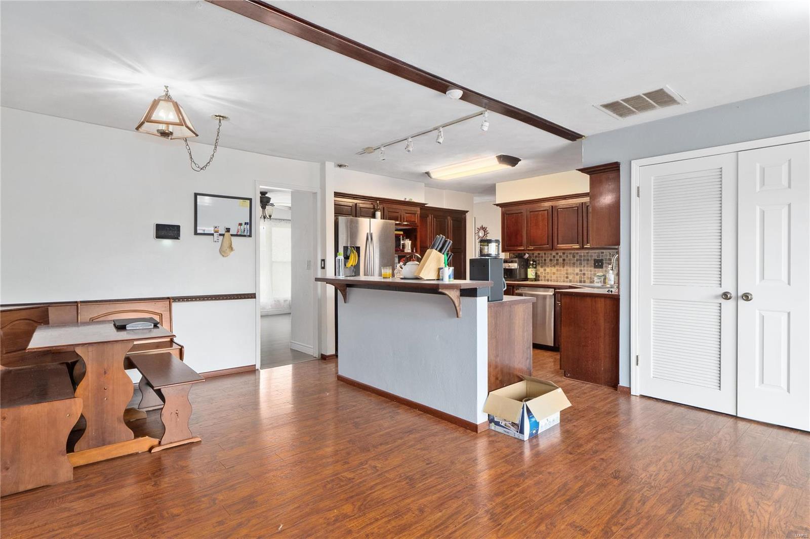 646 Fort Henry Road Belleville, IL 62221 - Photo 11 of 29 Gallery Image 11