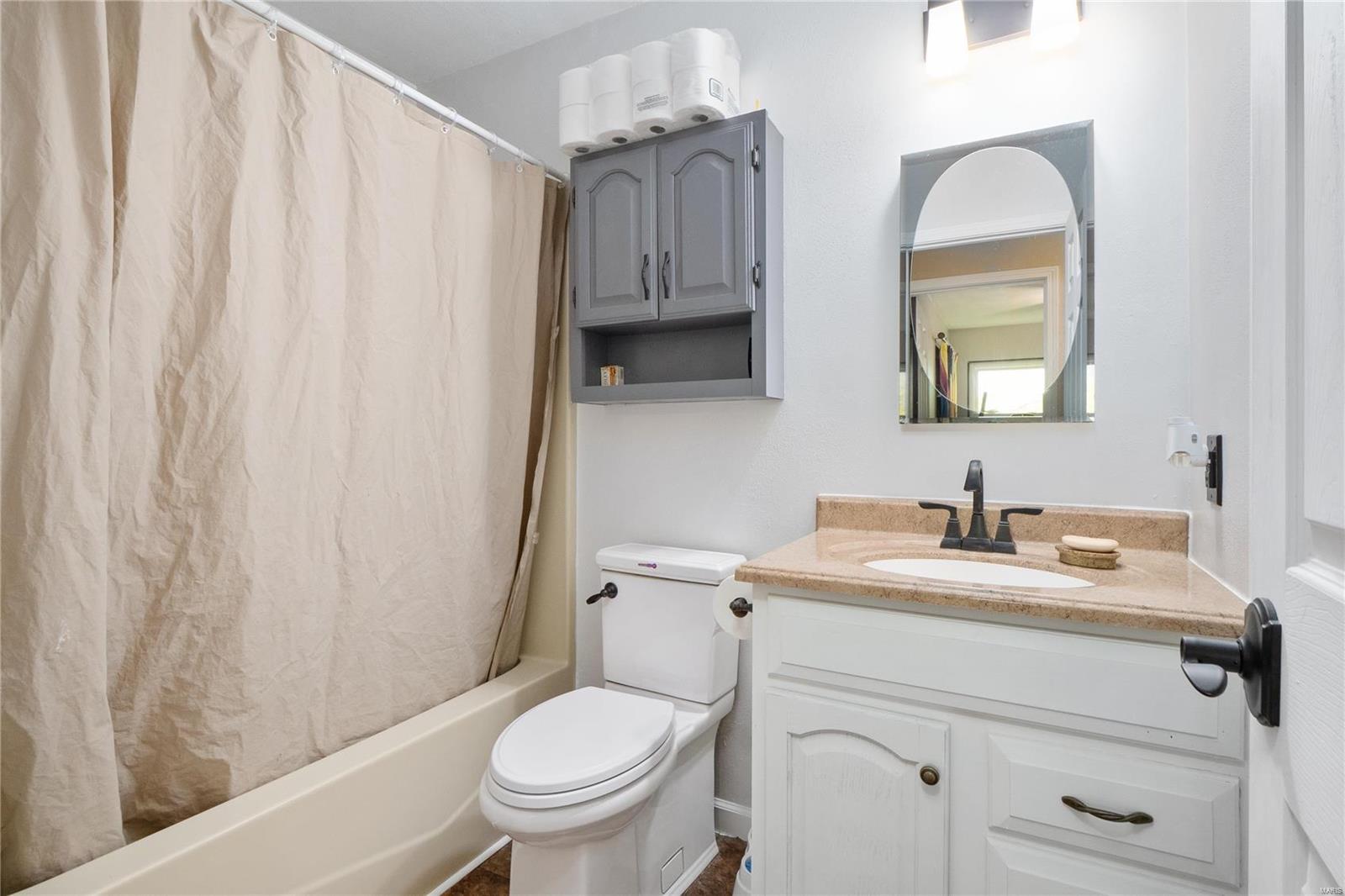 646 Fort Henry Road Belleville, IL 62221 - Photo 19 of 29 Gallery Image 19