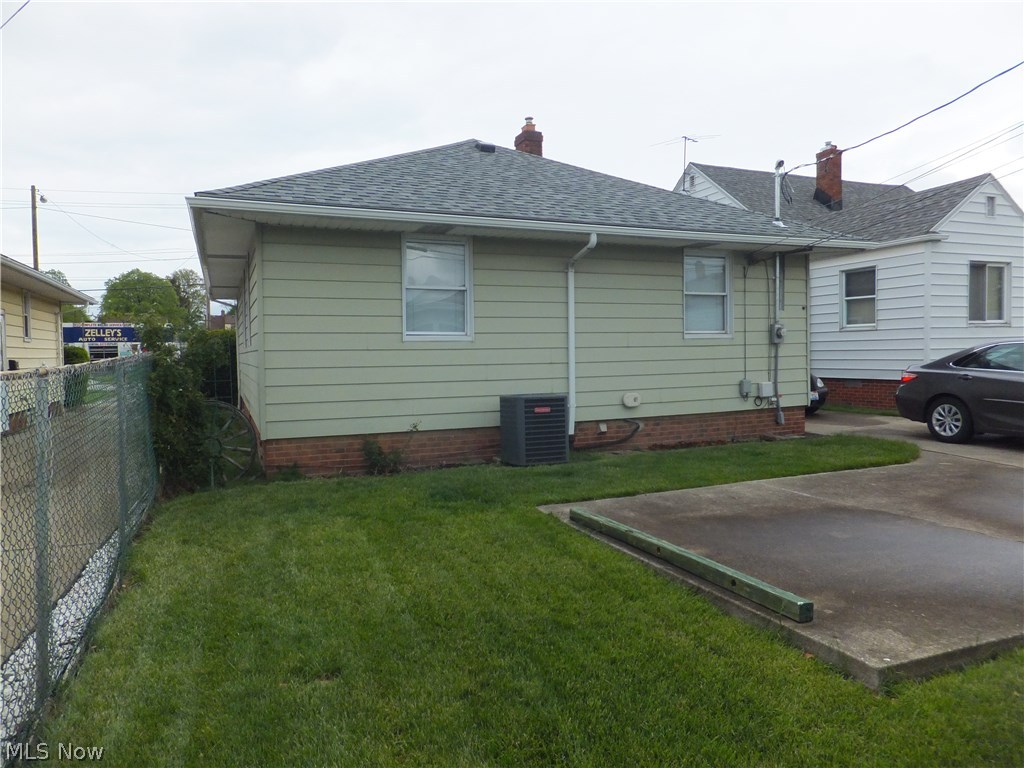 4396 Ridge Road Brooklyn, OH 44144 - Photo 16 of 17