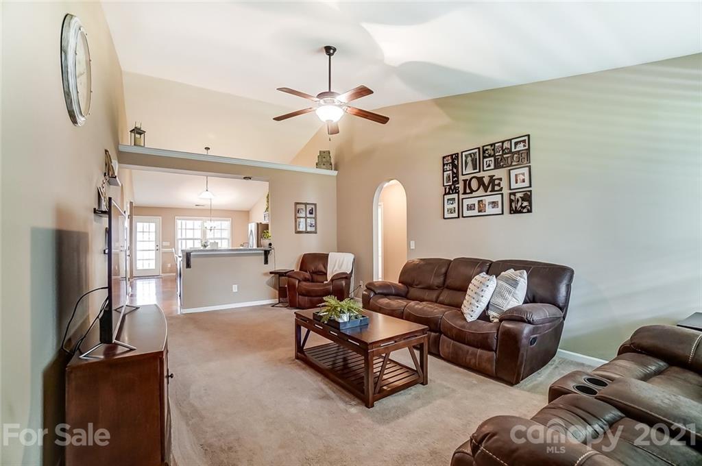 323 Reservation Road Catawba, SC 29704 - Photo 6 of 30