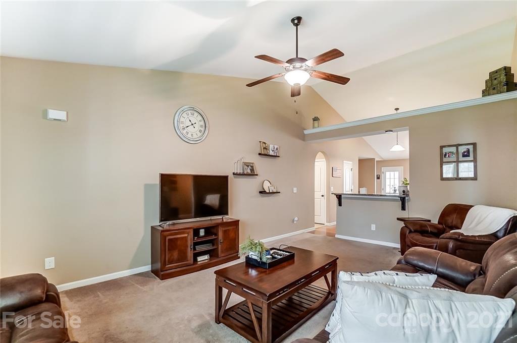 323 Reservation Road Catawba, SC 29704 - Photo 7 of 30