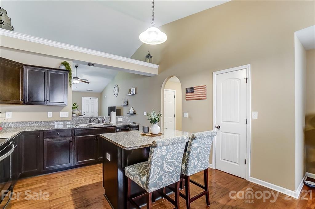 323 Reservation Road Catawba, SC 29704 - Photo 9 of 30