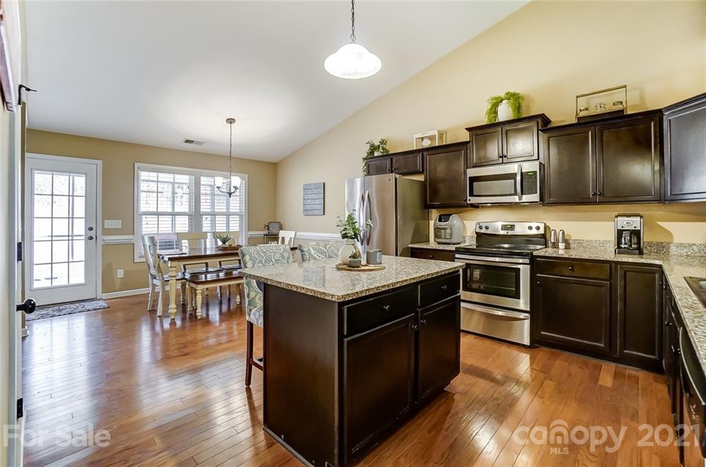 323 Reservation Road Catawba, SC 29704 - Photo 10 of 30
