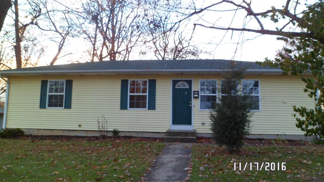 5902 Kent Road Fort Wayne, IN 46816 - Photo 2 of 24