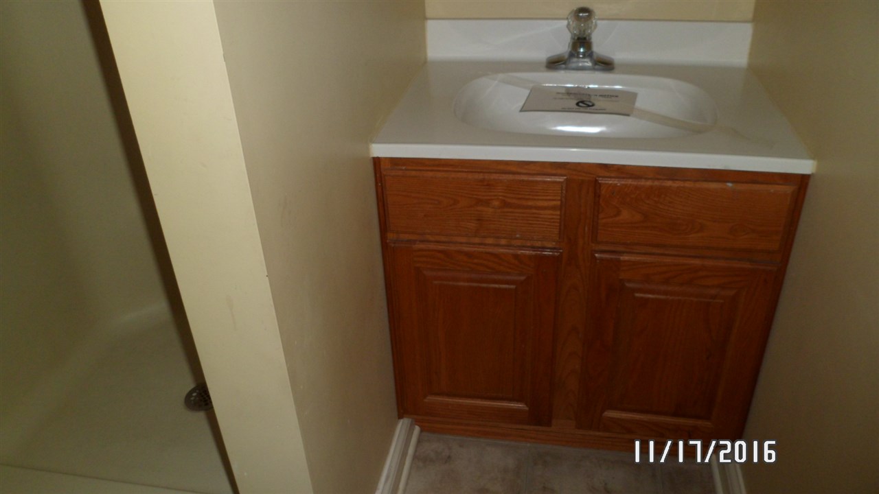 5902 Kent Road Fort Wayne, IN 46816 - Photo 20 of 24