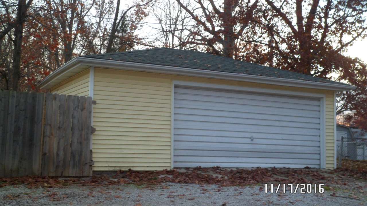 5902 Kent Road Fort Wayne, IN 46816 - Photo 3 of 24