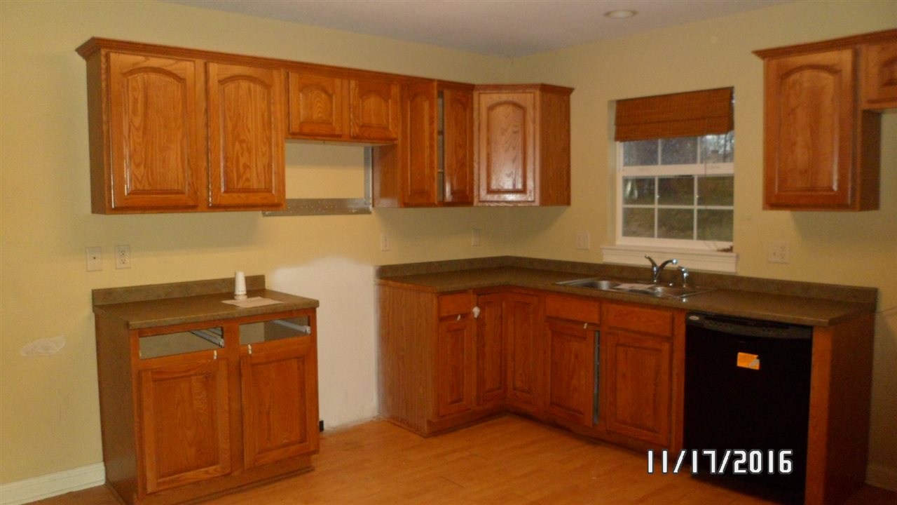 5902 Kent Road Fort Wayne, IN 46816 - Photo 8 of 24