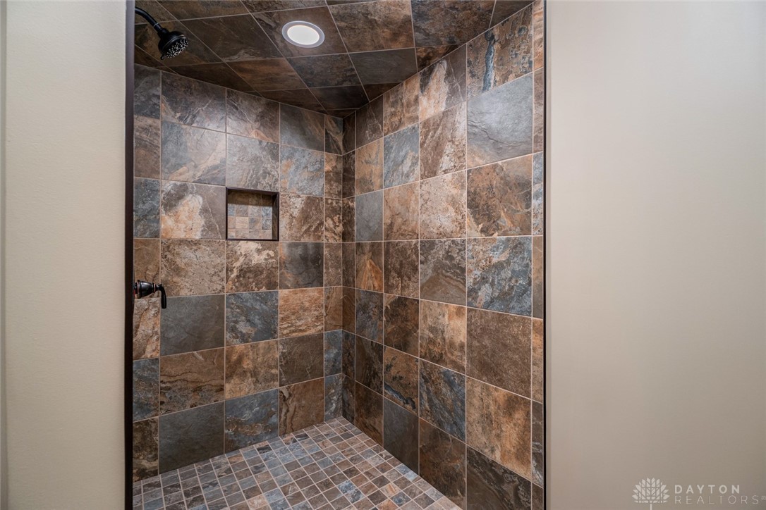 7987 Ivy Ridge Court Springboro, OH 45066 - Photo 41 of 63 Gallery Image 41
