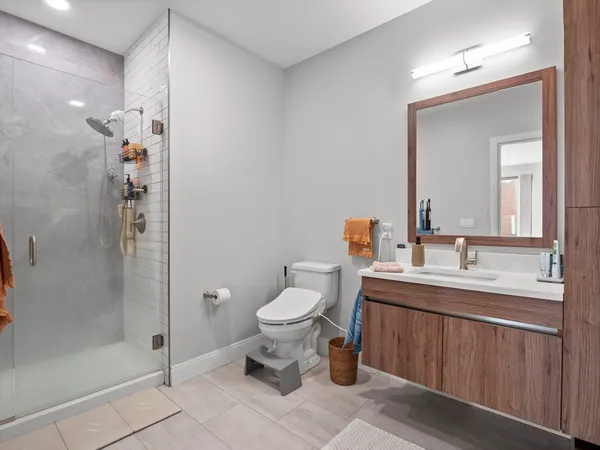 $4,325 | 9 Central Street, Unit 104, Somerville, MA 02143