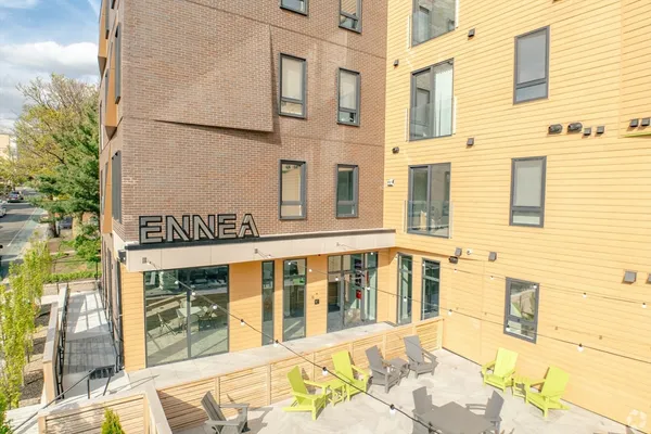 $4,325 | 9 Central Street, Unit 104, Somerville, MA 02143