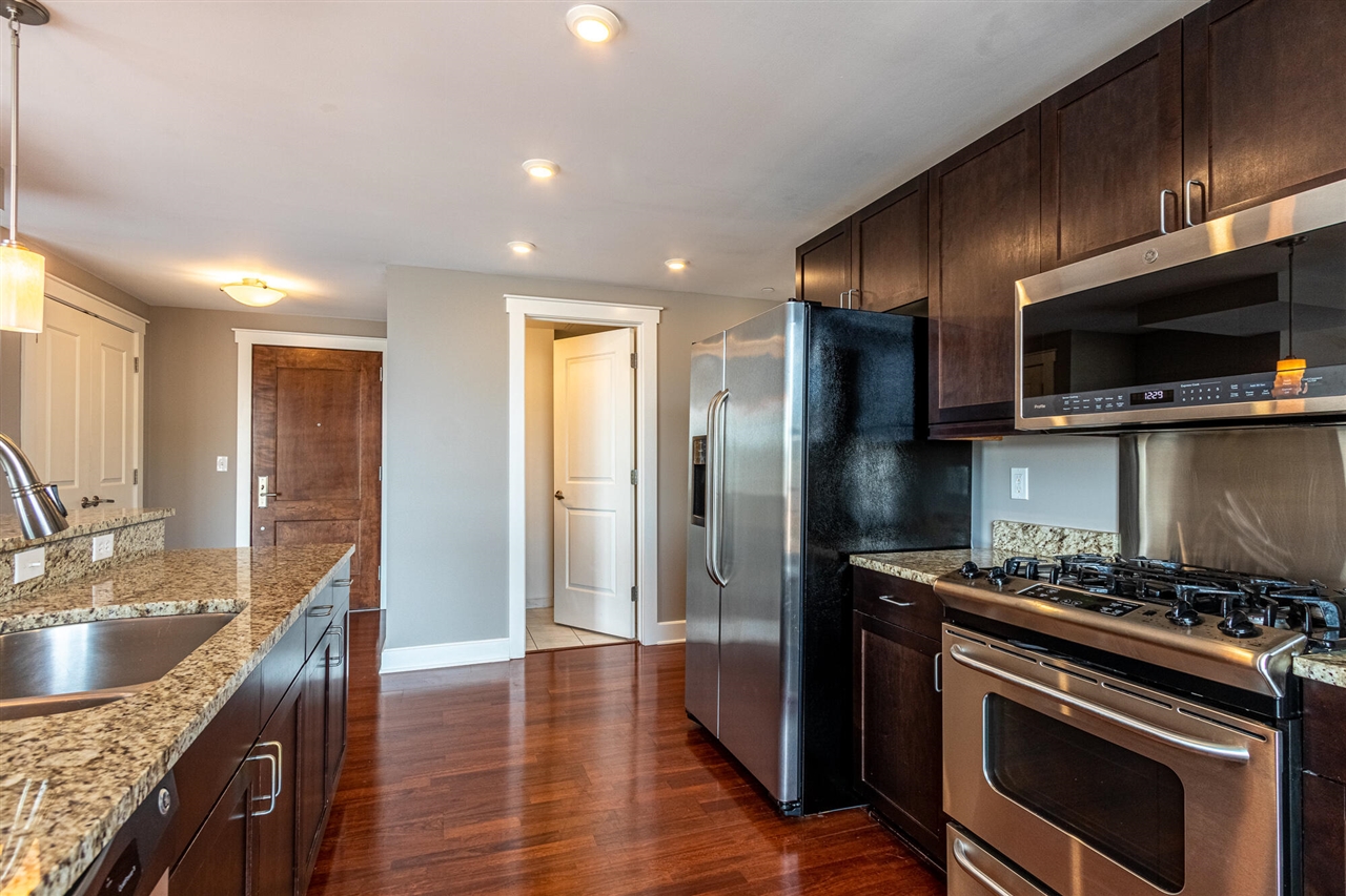 27 Library Street Northeast, Unit 804 Grand Rapids, MI 49503 - Photo 11 of 32