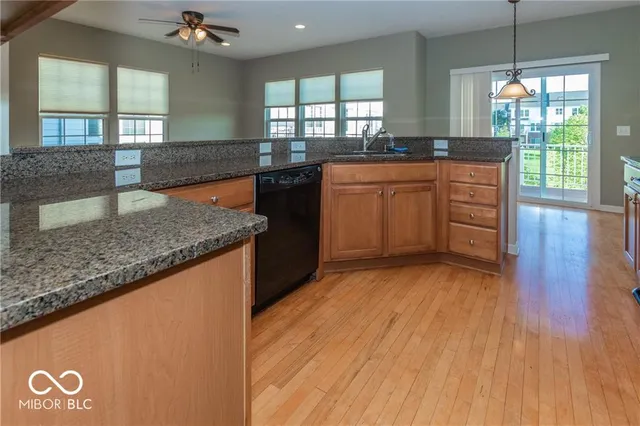 $409,900 | 772 Ivy Lane, Carmel, IN 46032