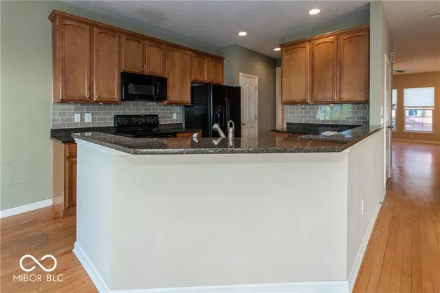 $409,900 | 772 Ivy Lane, Carmel, IN 46032