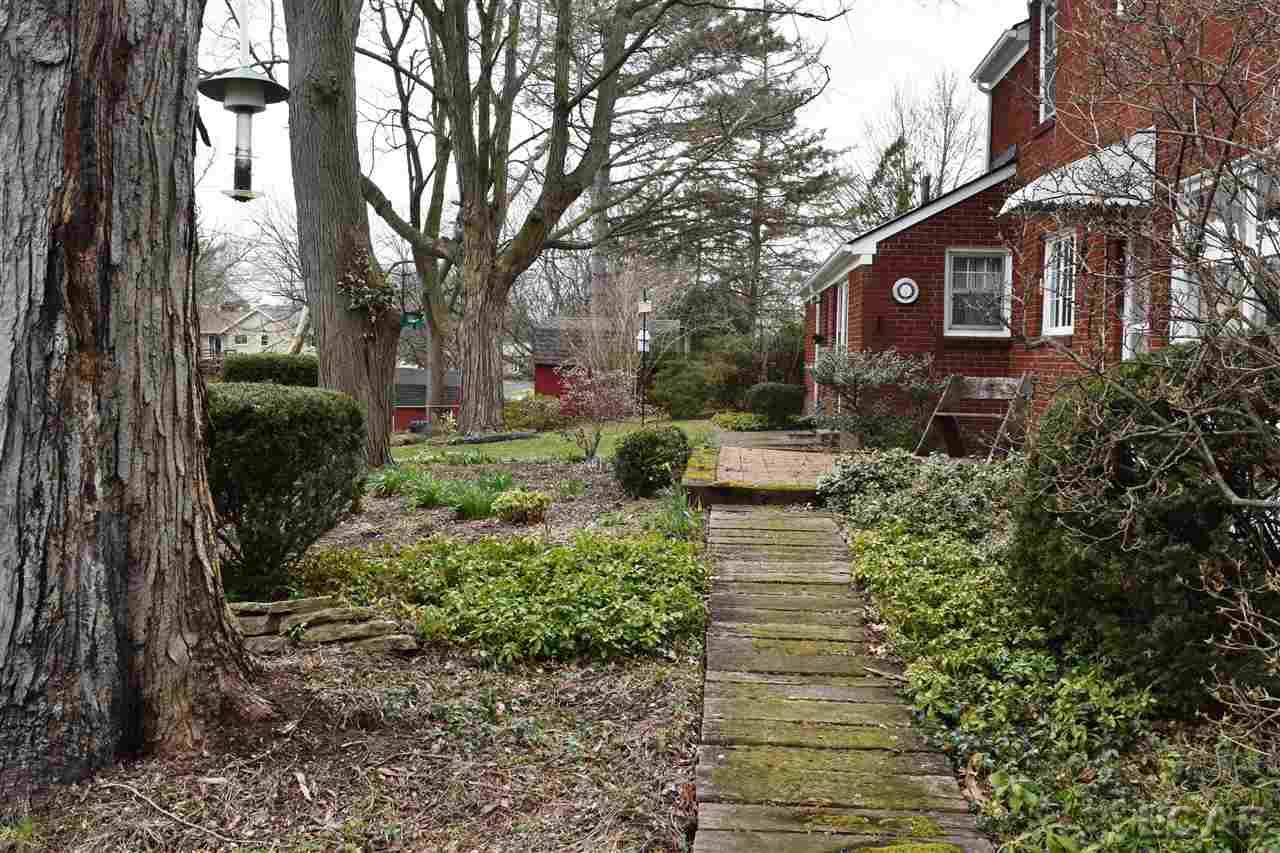 1365 Trenton Road Adrian, MI 49221 - Photo 34 of 41 Patio Approach