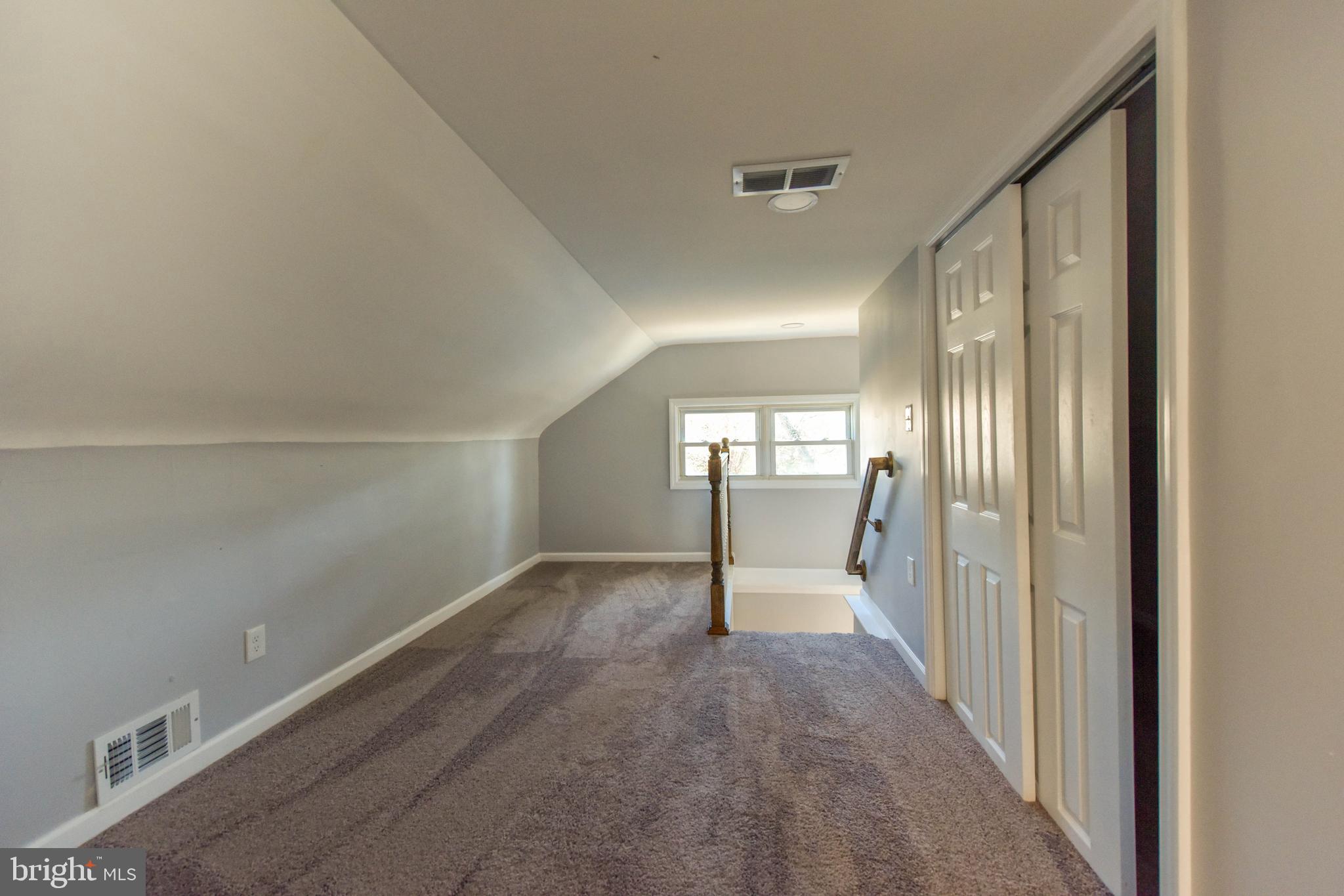 504 Manor Road Beverly, NJ 08010 - Photo 10 of 35