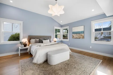 $1,649,000 | 2 Howard Court, Woburn, MA 01801