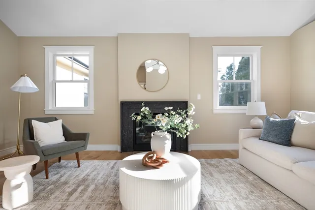 $1,649,000 | 2 Howard Court, Woburn, MA 01801