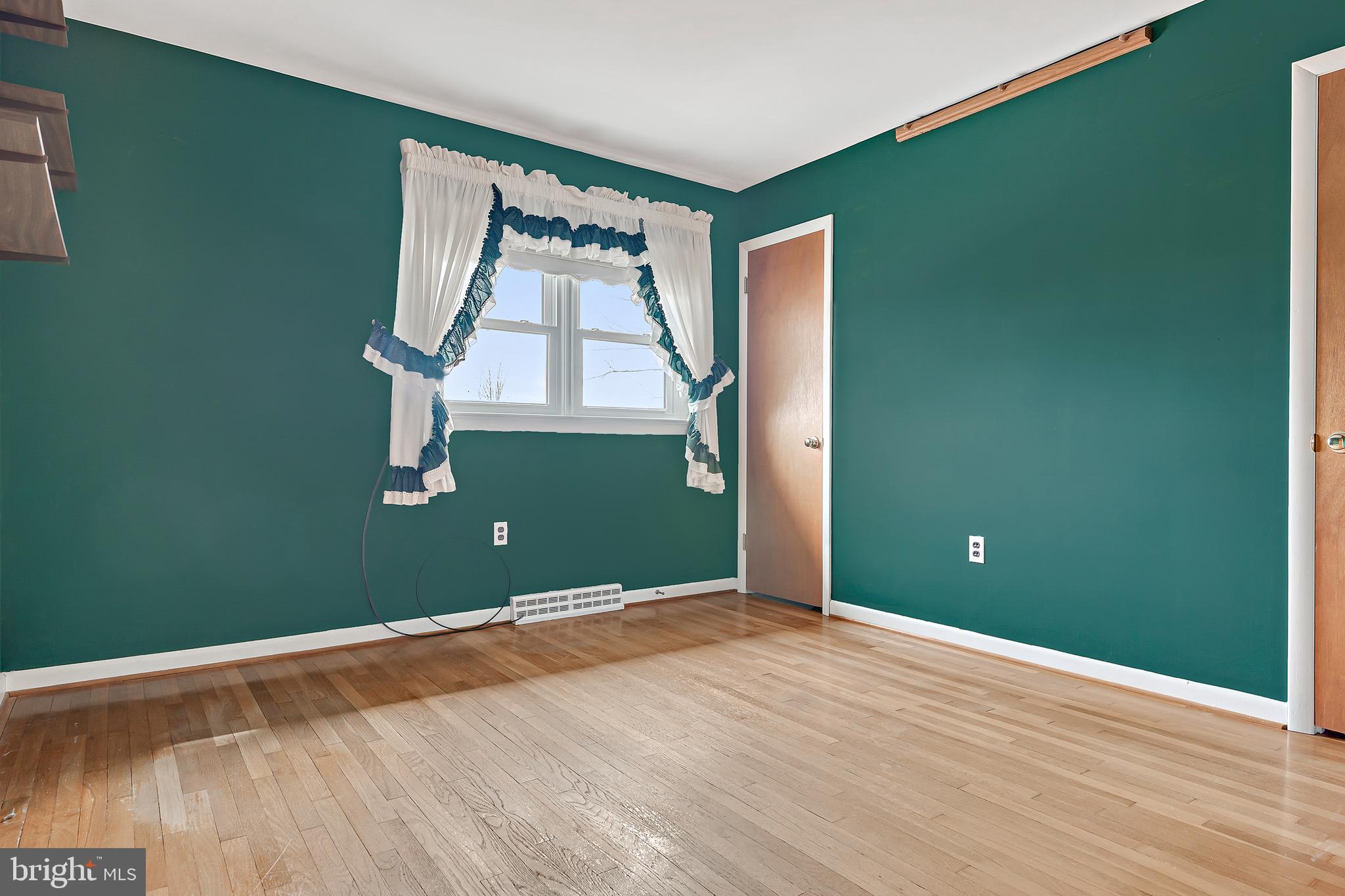 1791 Sapphire Road York, PA 17408 - Photo 23 of 37 Gallery Image 23