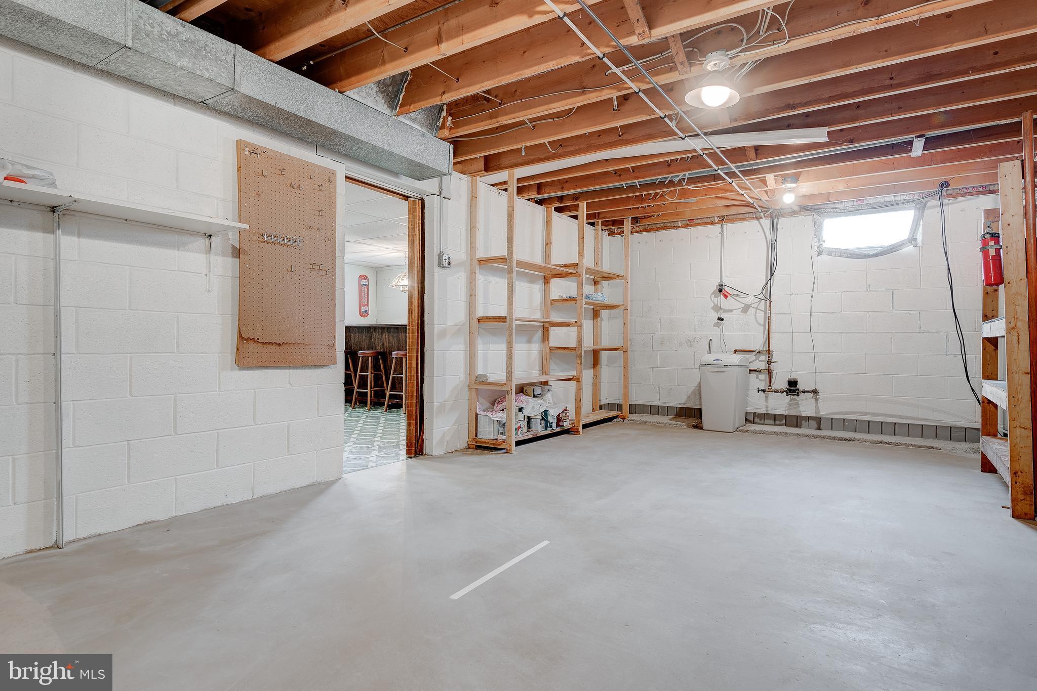 1791 Sapphire Road York, PA 17408 - Photo 32 of 37 Gallery Image 32