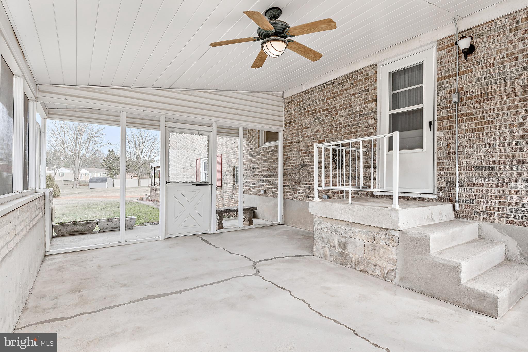 1791 Sapphire Road York, PA 17408 - Photo 33 of 37 Gallery Image 33