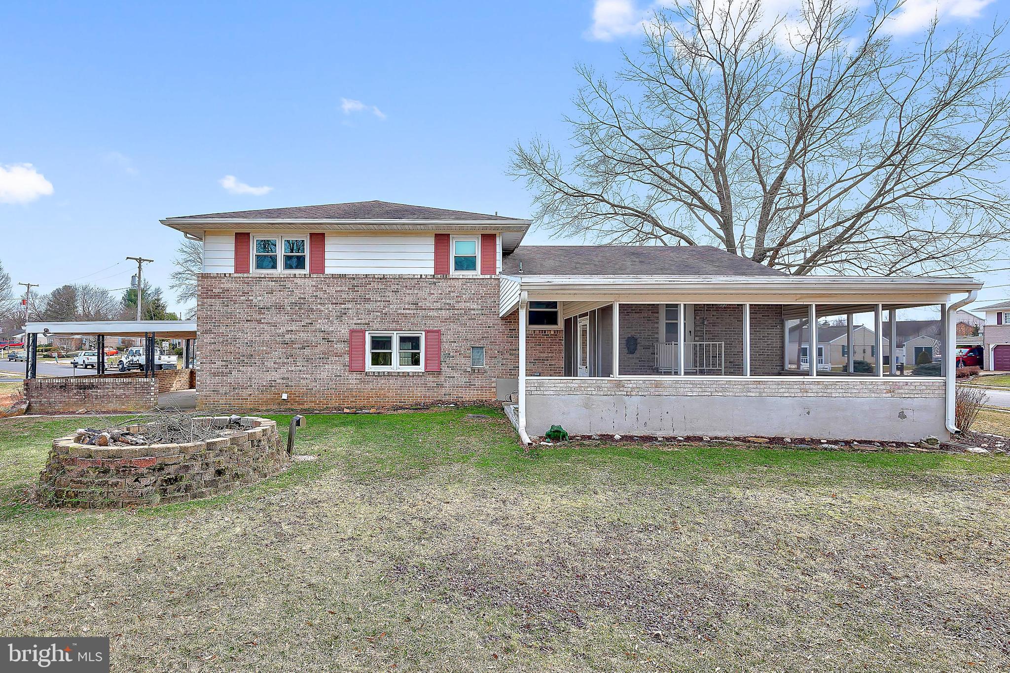 1791 Sapphire Road York, PA 17408 - Photo 34 of 37 Gallery Image 34