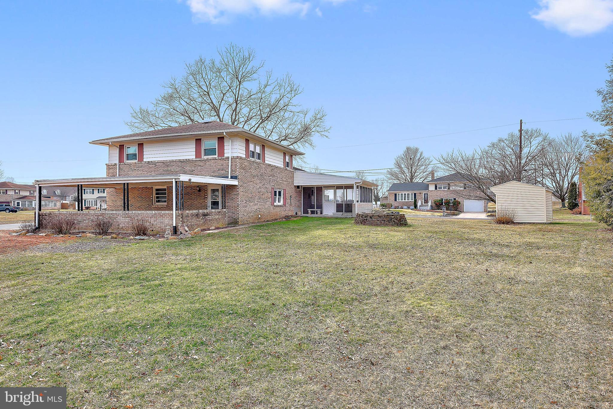 1791 Sapphire Road York, PA 17408 - Photo 35 of 37 Gallery Image 35