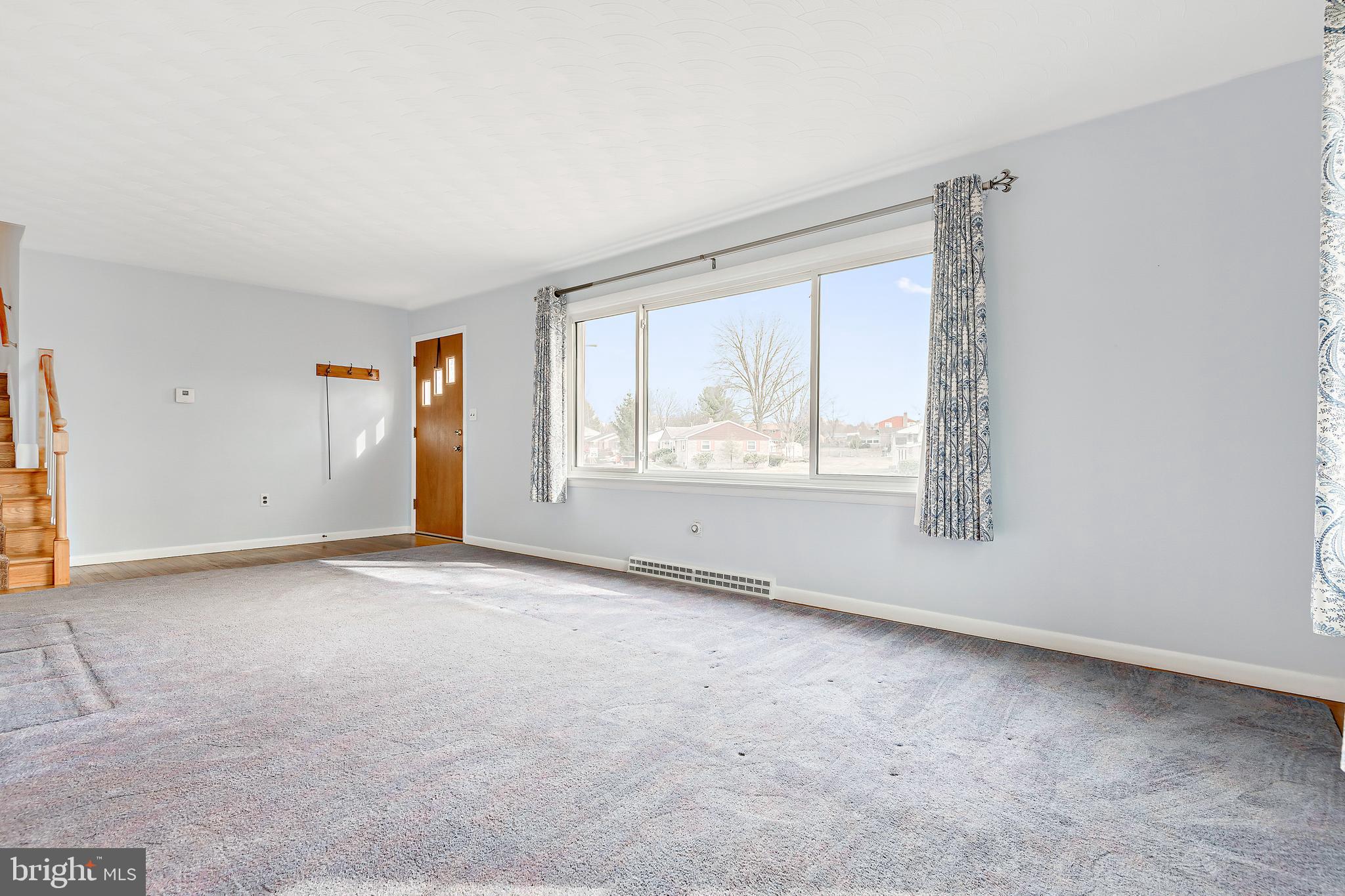 1791 Sapphire Road York, PA 17408 - Photo 6 of 37 Gallery Image 6