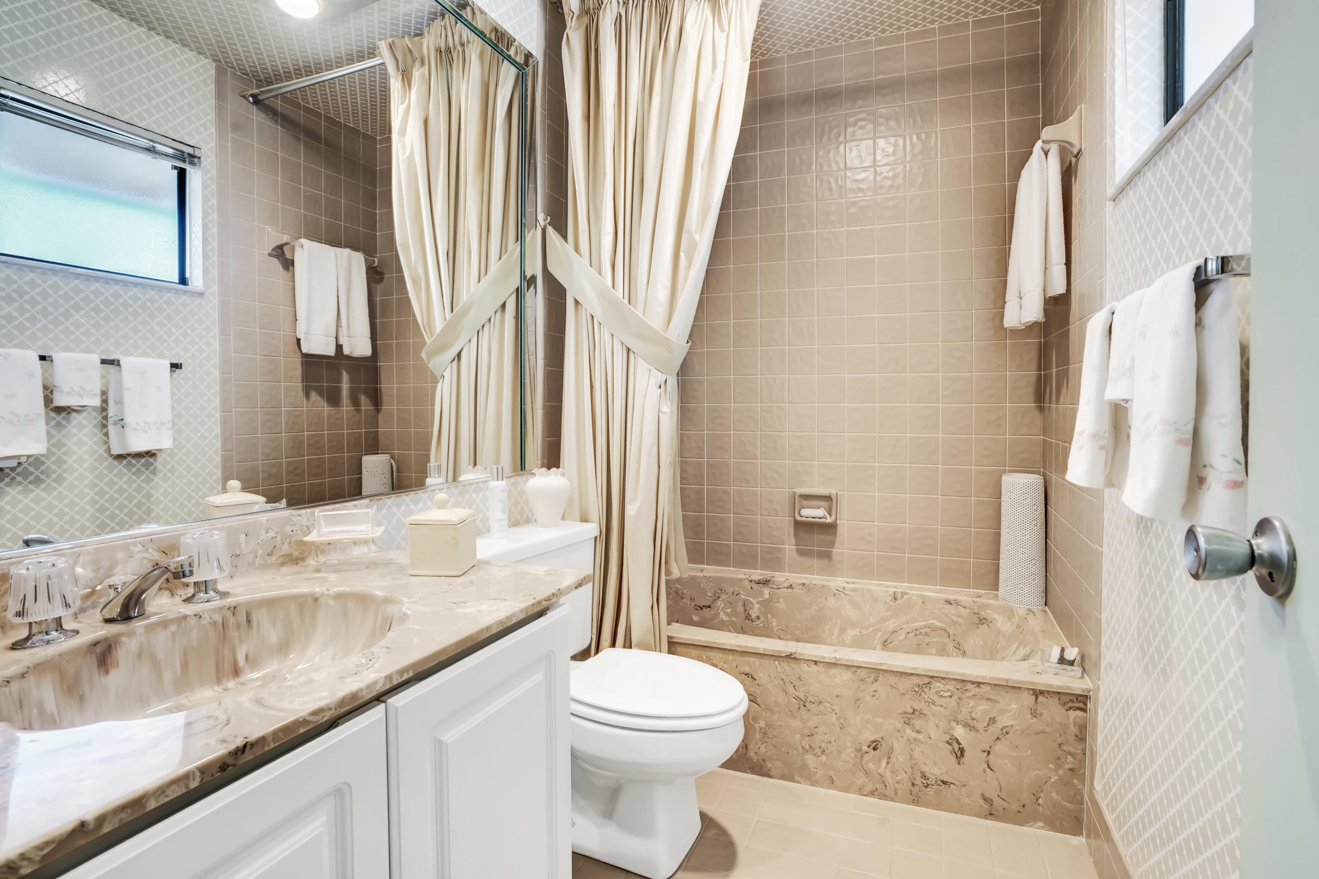 22341 Guadeloupe Street Boca Raton, FL 33433 - Photo 21 of 34 DSC03110