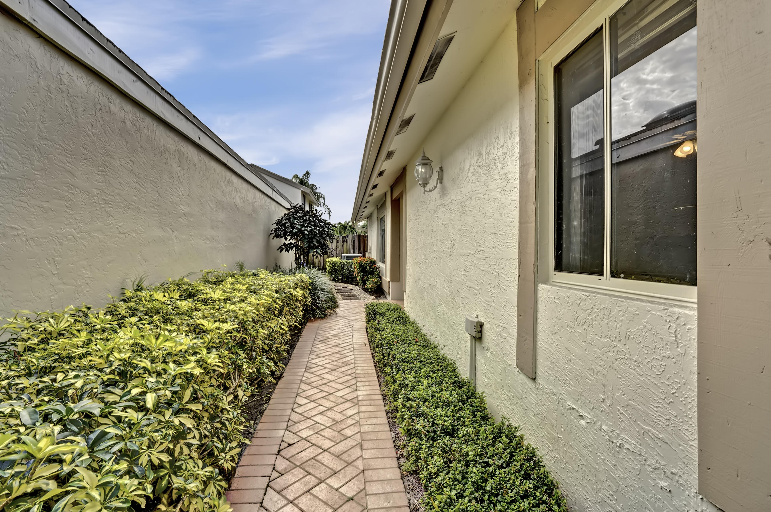 22341 Guadeloupe Street Boca Raton, FL 33433 - Photo 34 of 34 DSC03025