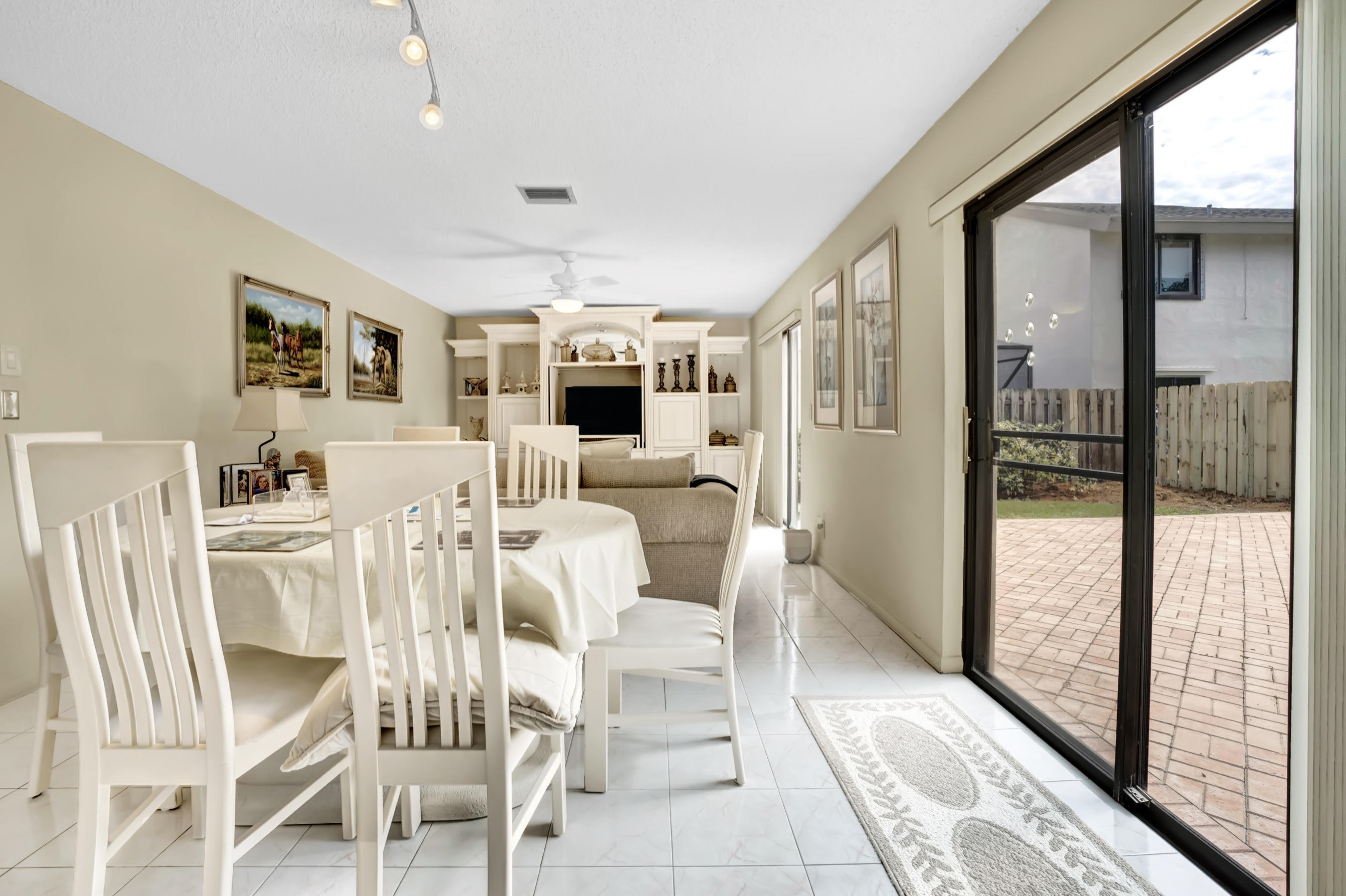22341 Guadeloupe Street Boca Raton, FL 33433 - Photo 8 of 34 DSC03160