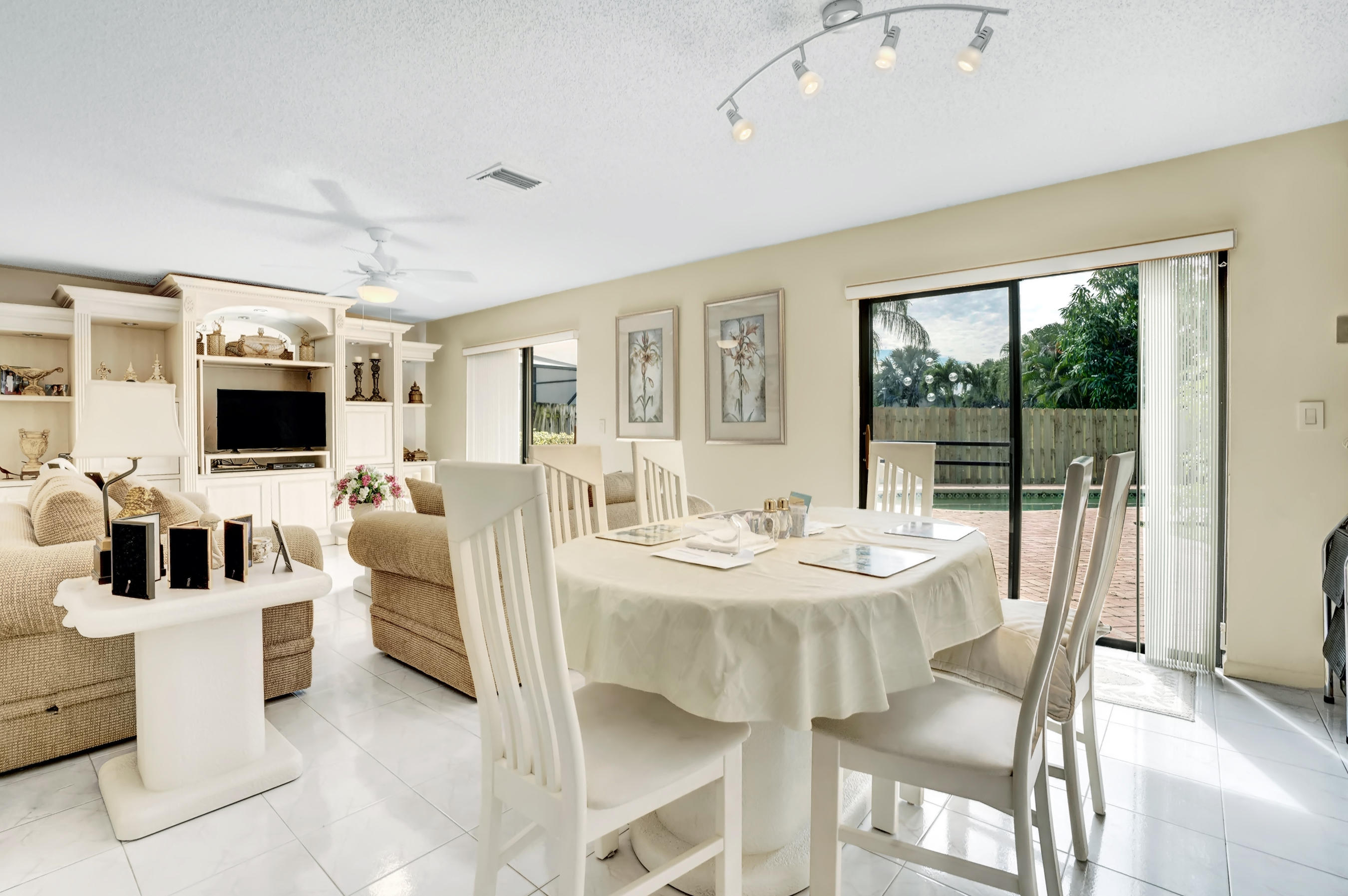 22341 Guadeloupe Street Boca Raton, FL 33433 - Photo 10 of 34 DSC03085