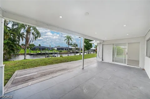 $500,000 | 2031 Southeast 25th Lane, Cape Coral, FL 33904