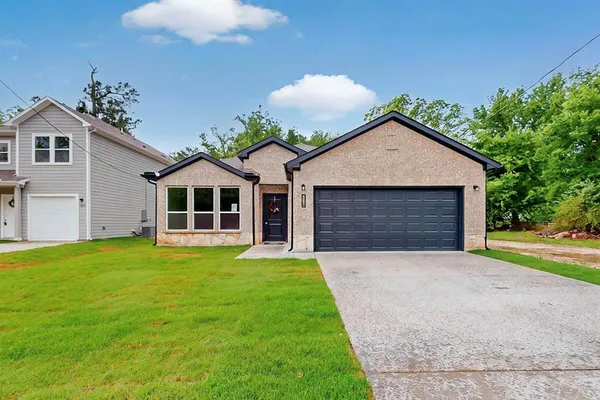 $1,800 | 415 Martin Luther King Jr Drive, Sulphur Springs, TX 75482