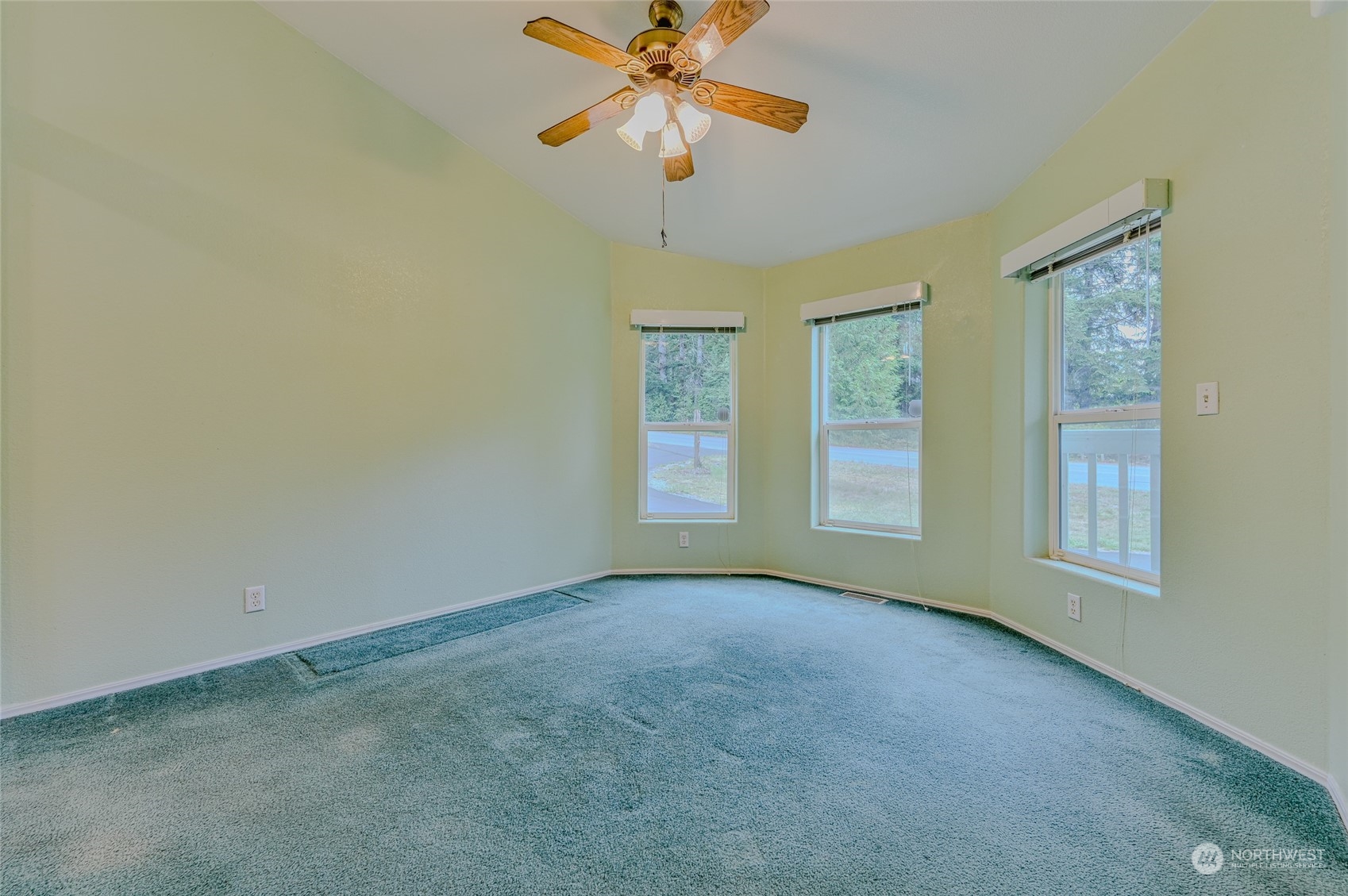 501 Northeast Larson Lake Road Belfair, WA 98528 - Photo 8 of 38 Gallery Image 8
