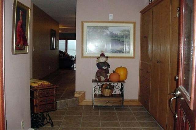 5005 Lakeshore Road Lexington, MI 48450 - Photo 18 of 25 31030795-17.JPG